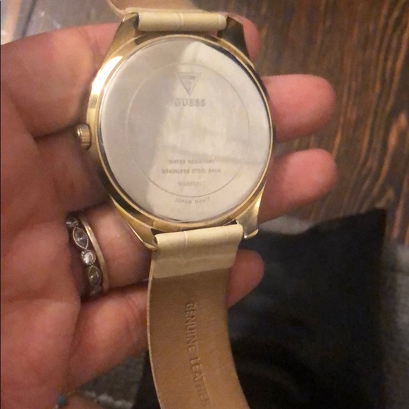 Guess watch - Picture 5 of 8